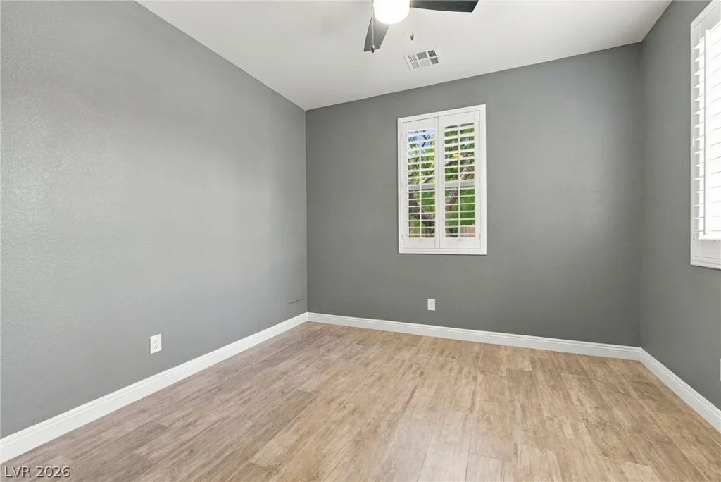 636 Crying Bird, Las Vegas, NV 89178