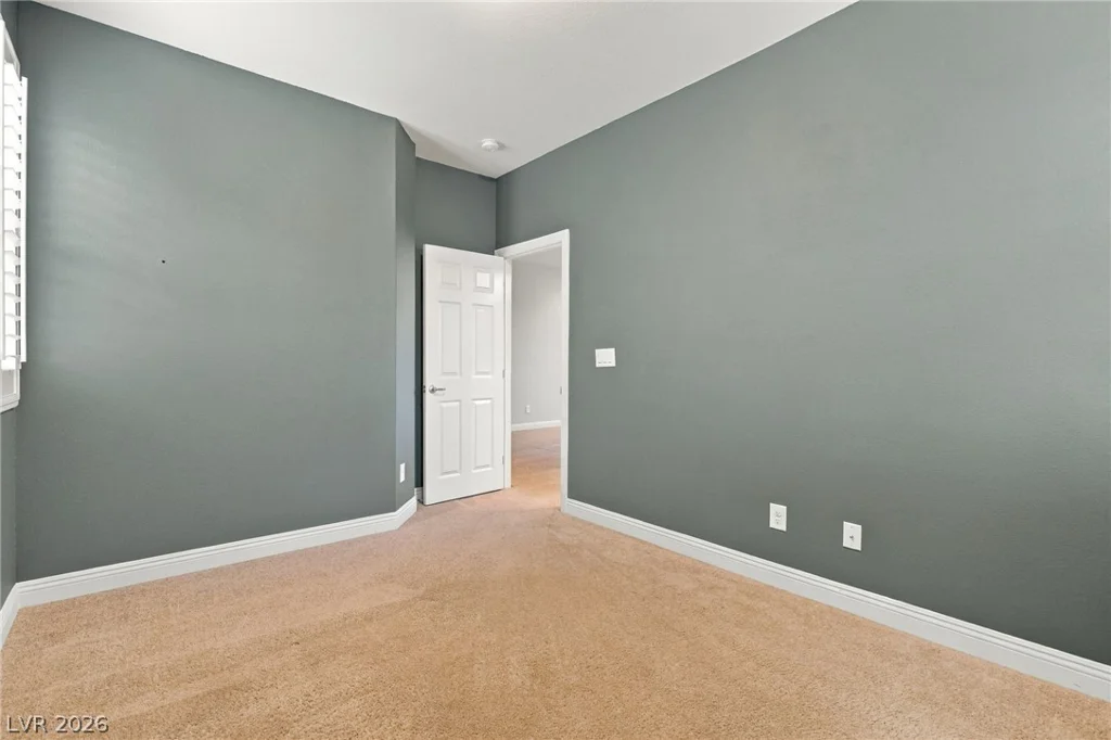 636 Crying Bird, Las Vegas, NV 89178