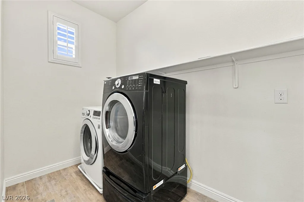 636 Crying Bird, Las Vegas, NV 89178