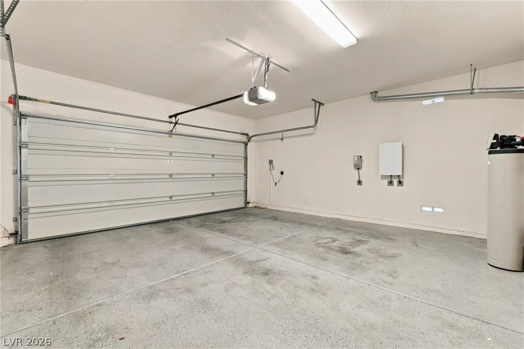 636 Crying Bird, Las Vegas, NV 89178