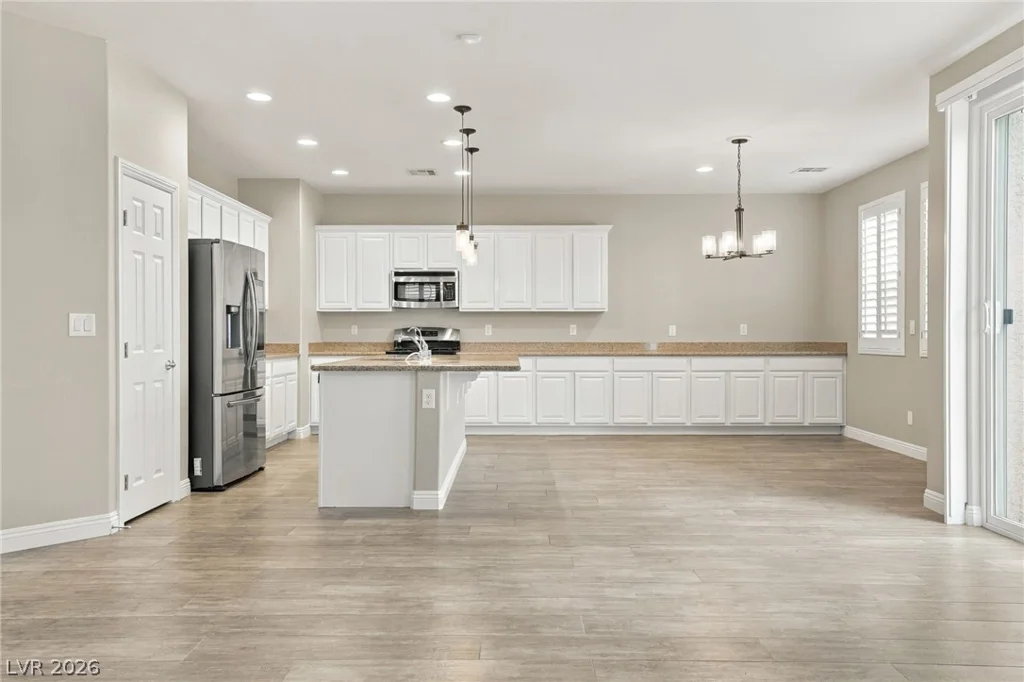 636 Crying Bird, Las Vegas, NV 89178