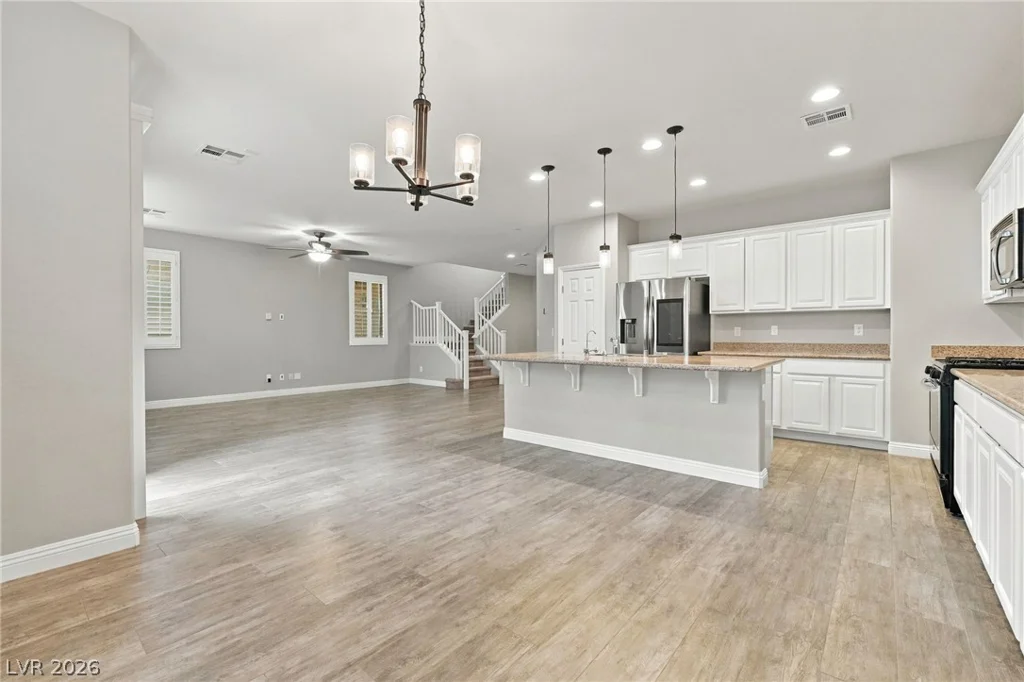 636 Crying Bird, Las Vegas, NV 89178