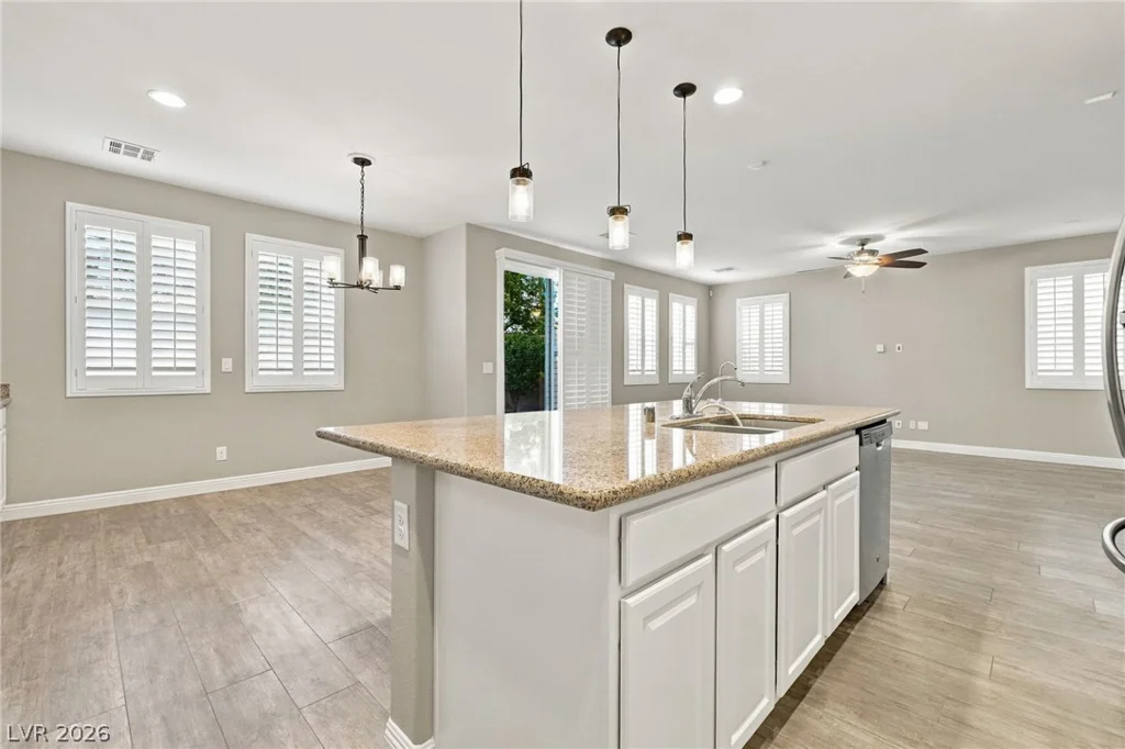 636 Crying Bird, Las Vegas, NV 89178