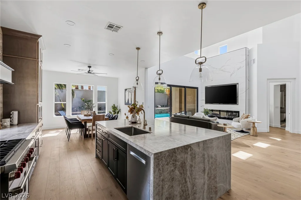 420 Pinnacle Heights, Las Vegas, NV 89144