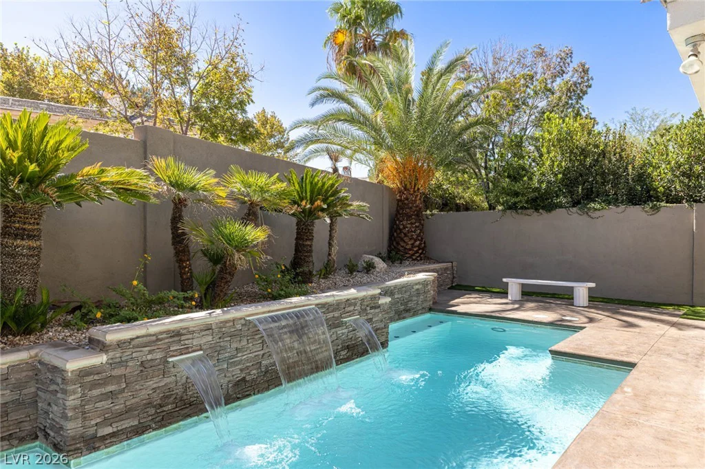 420 Pinnacle Heights, Las Vegas, NV 89144