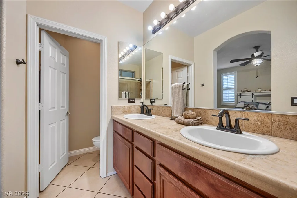 8227 Oasis Bloom, North Las Vegas, NV 89085