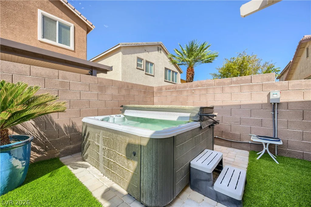 8227 Oasis Bloom, North Las Vegas, NV 89085