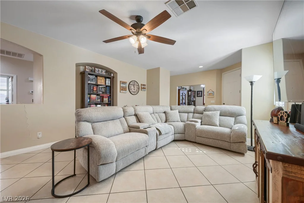 8227 Oasis Bloom, North Las Vegas, NV 89085