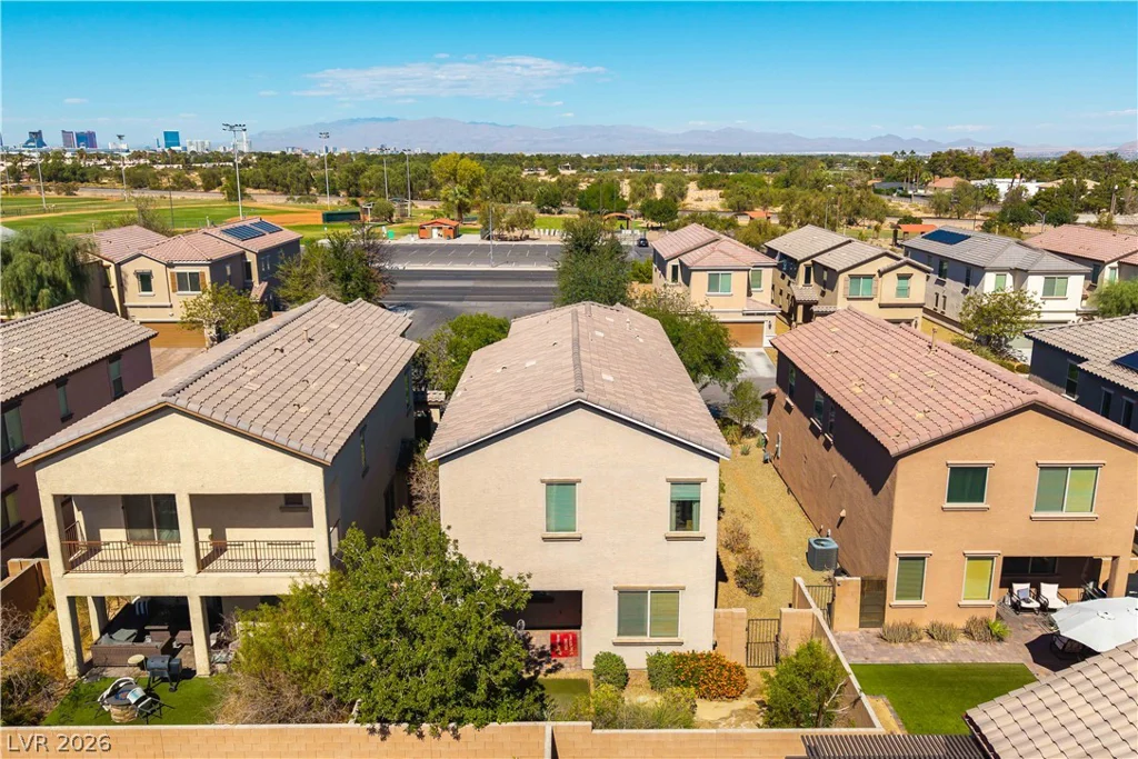 2589 Champagne Topaz, Las Vegas, NV 89120