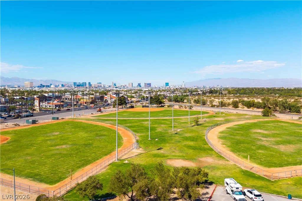 2589 Champagne Topaz, Las Vegas, NV 89120