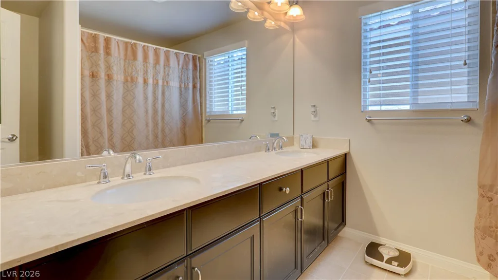 8109 Russell Creek, Las Vegas, NV 89139