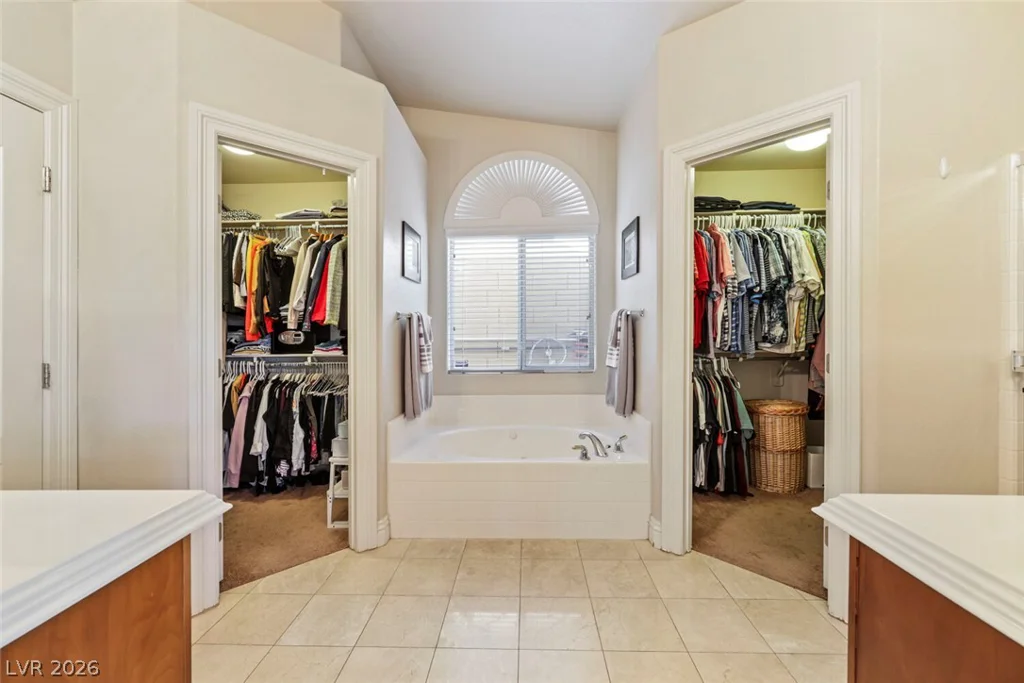 70 Tower Mustard, Henderson, NV 89002