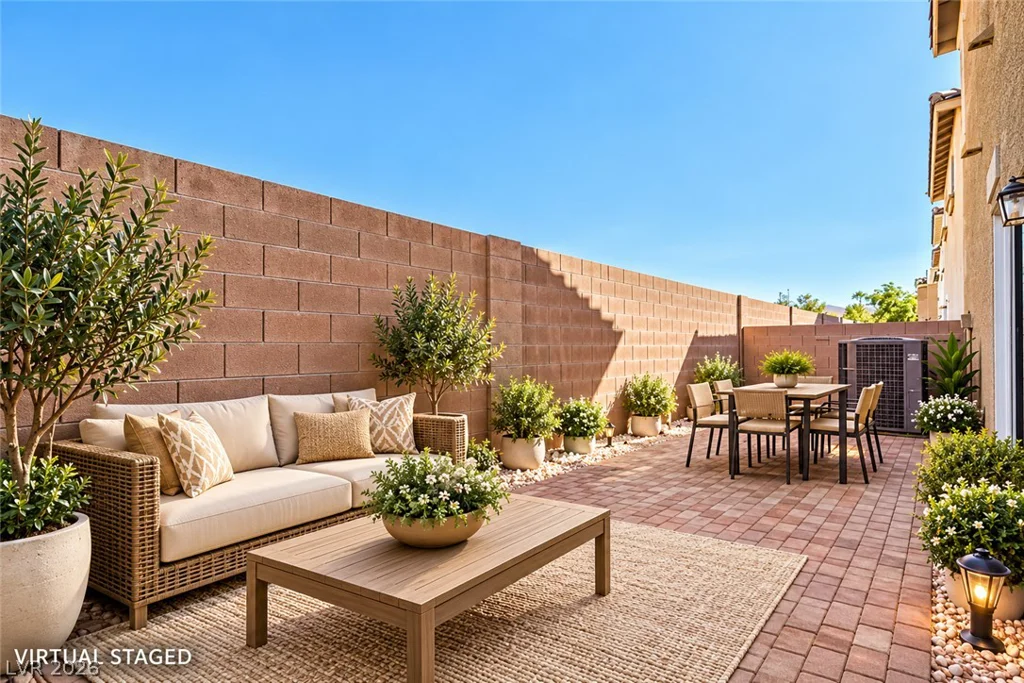 10456 Highlands River, Las Vegas, NV 89141