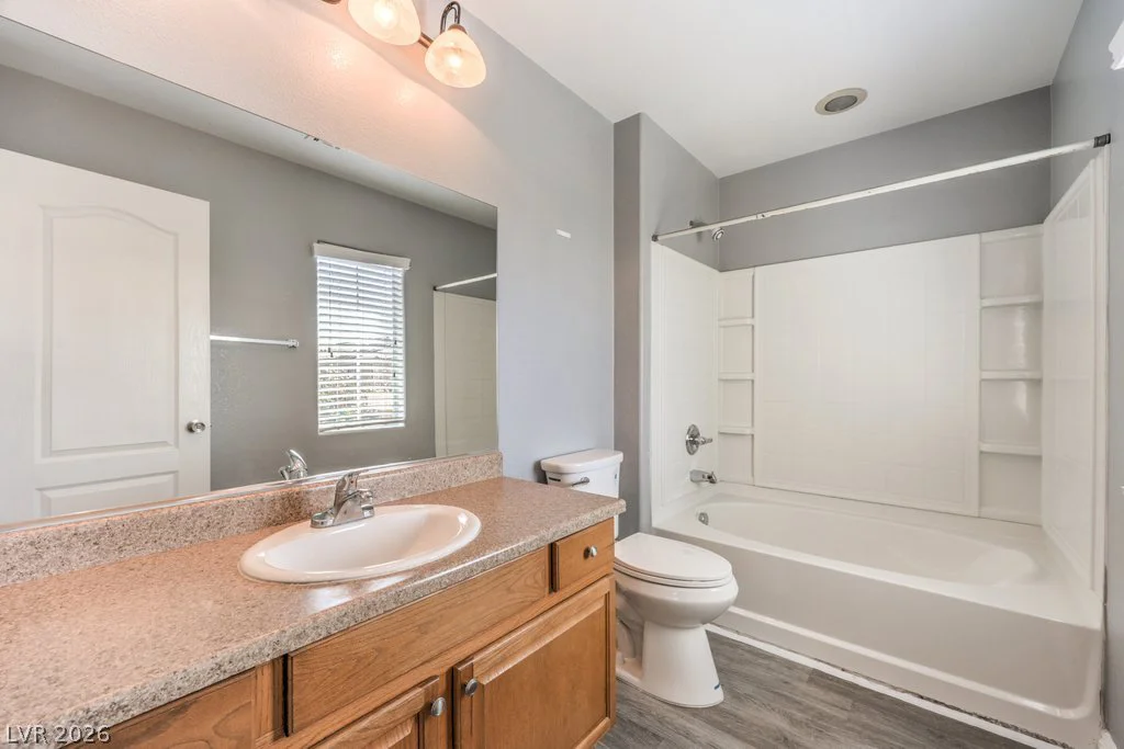 10456 Highlands River, Las Vegas, NV 89141