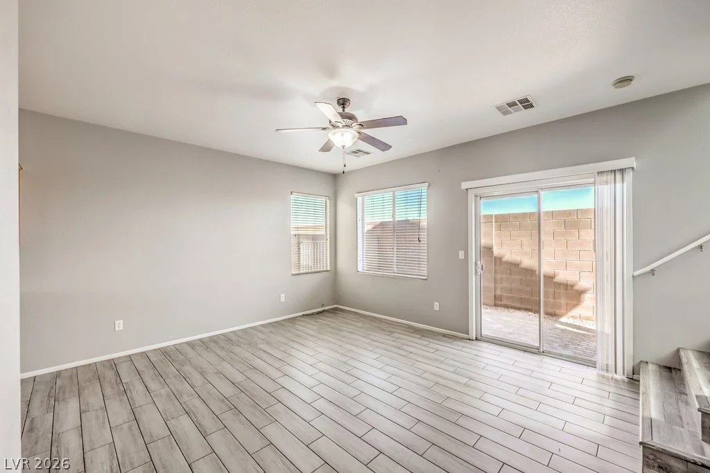 10456 Highlands River, Las Vegas, NV 89141