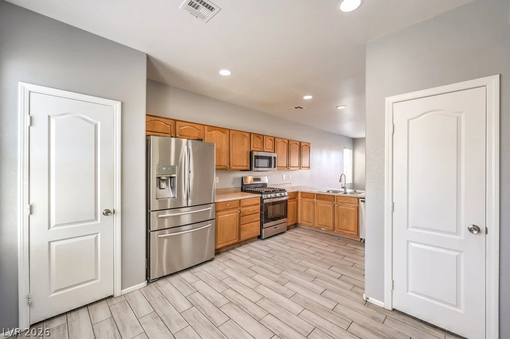 10456 Highlands River, Las Vegas, NV 89141