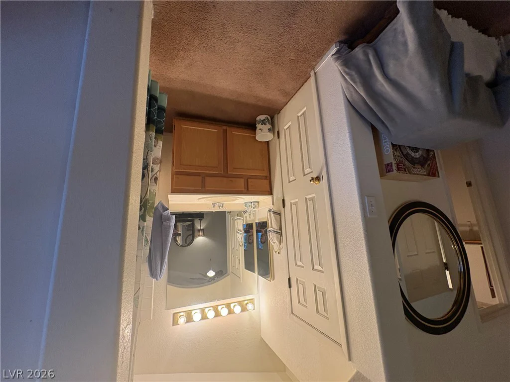 9595 Ruperts, Las Vegas, NV 89123