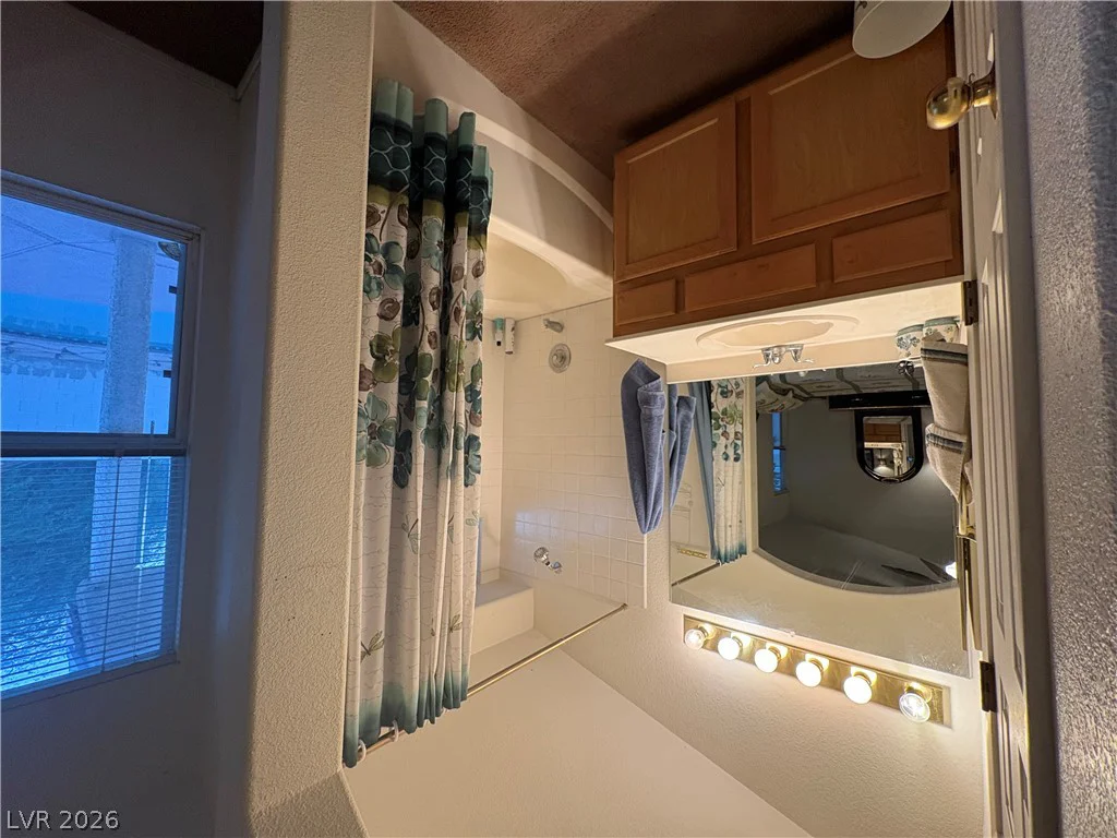 9595 Ruperts, Las Vegas, NV 89123
