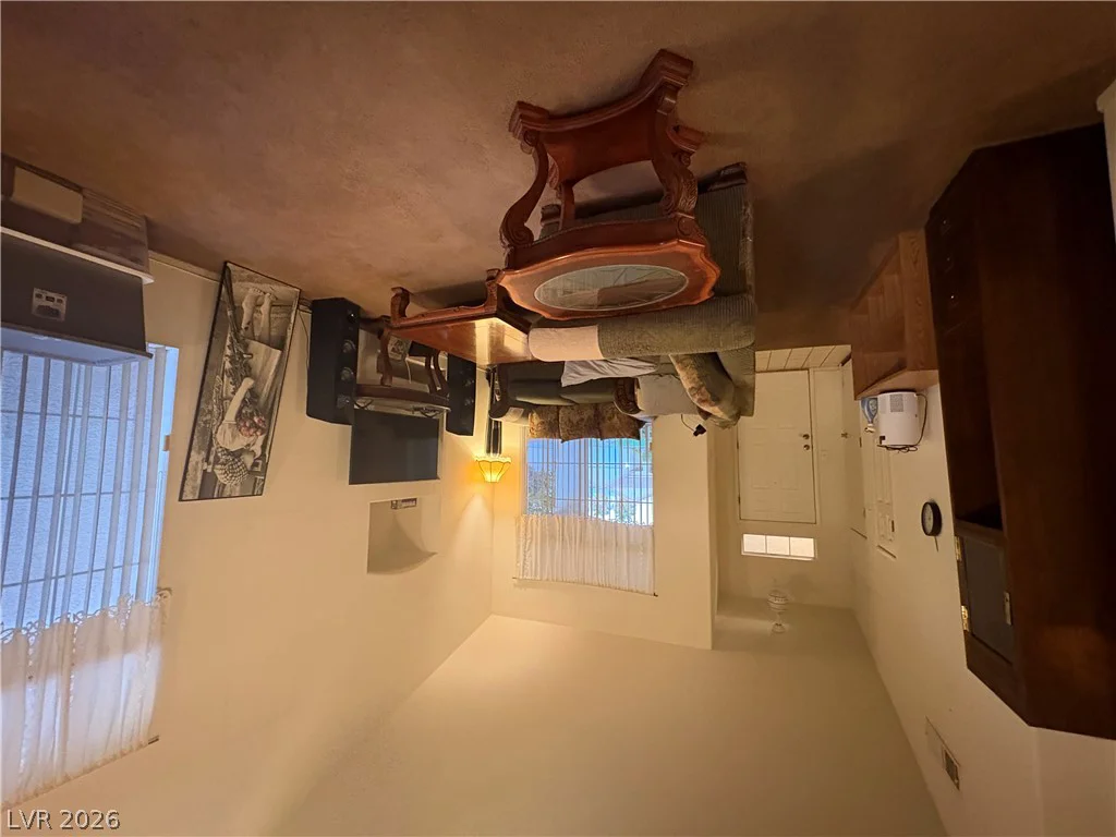 9595 Ruperts, Las Vegas, NV 89123