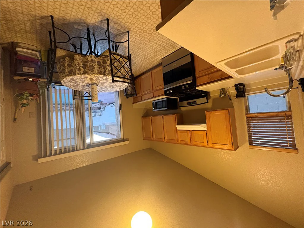 9595 Ruperts, Las Vegas, NV 89123