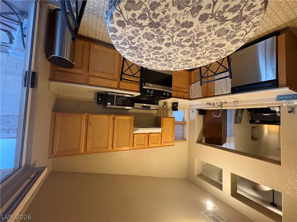 9595 Ruperts, Las Vegas, NV 89123