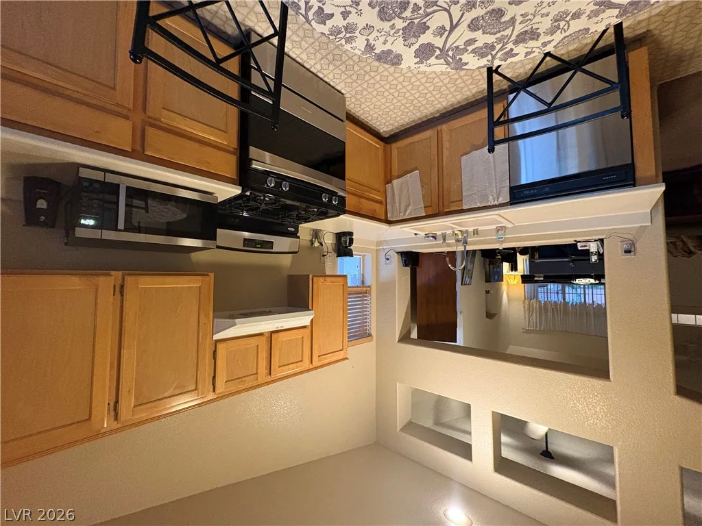 9595 Ruperts, Las Vegas, NV 89123
