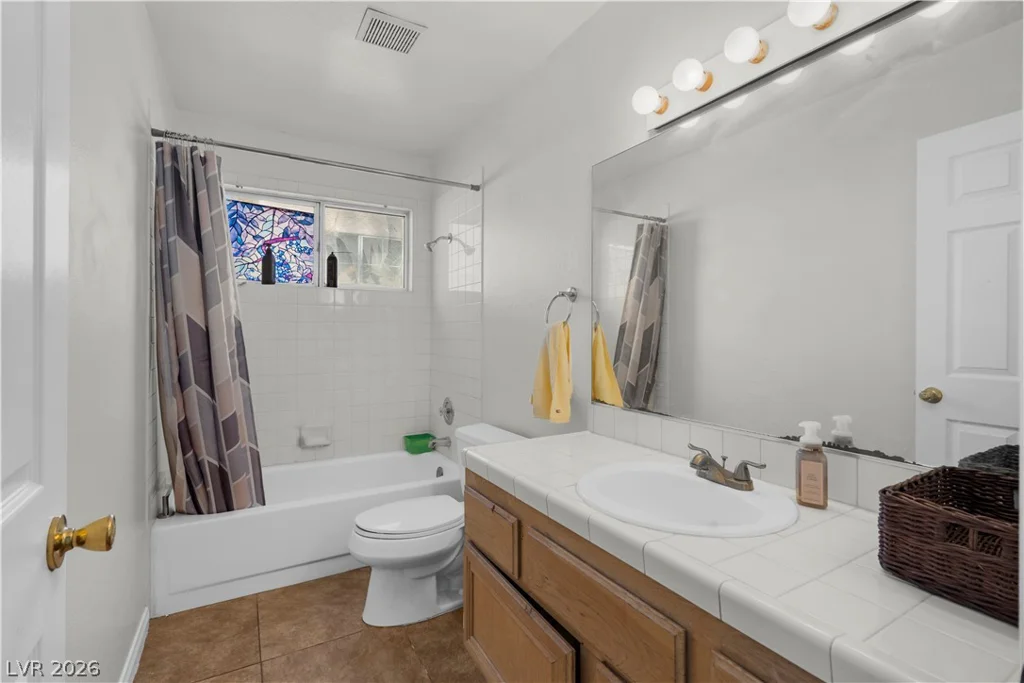 6576 Goldencreek, Las Vegas, NV 89108