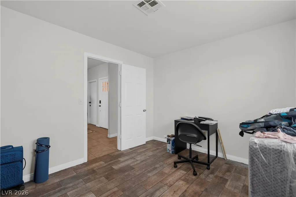 6576 Goldencreek, Las Vegas, NV 89108