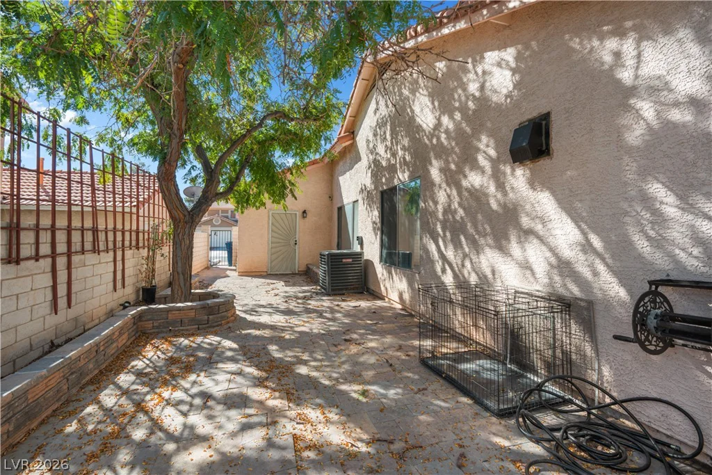 6576 Goldencreek, Las Vegas, NV 89108