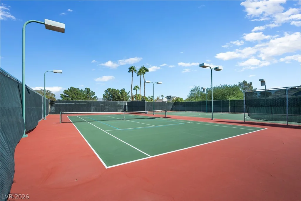 6576 Goldencreek, Las Vegas, NV 89108