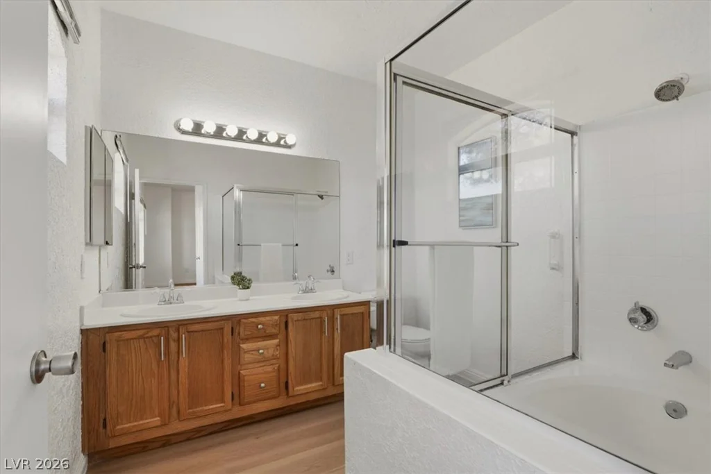 5415 Harmon, Las Vegas, NV 89103