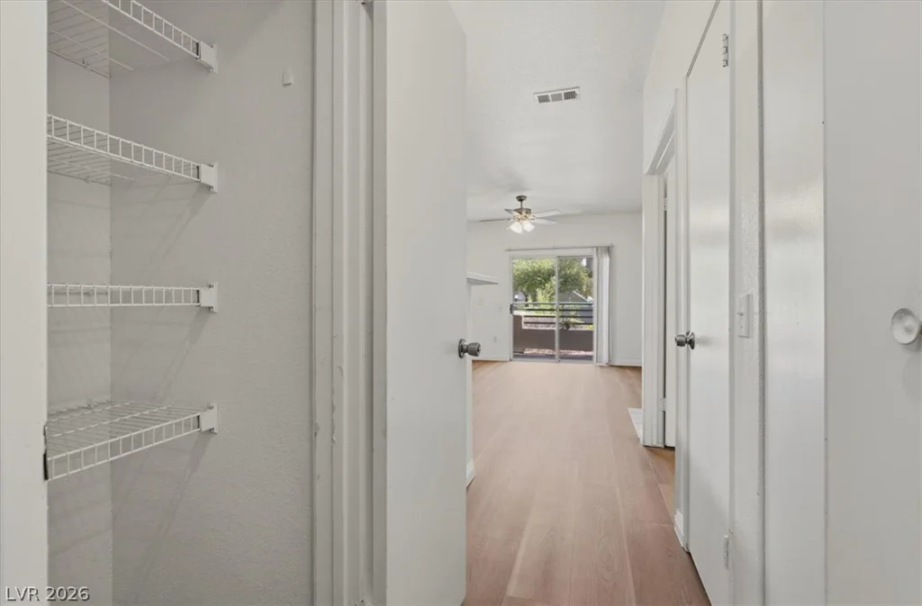 5415 Harmon, Las Vegas, NV 89103