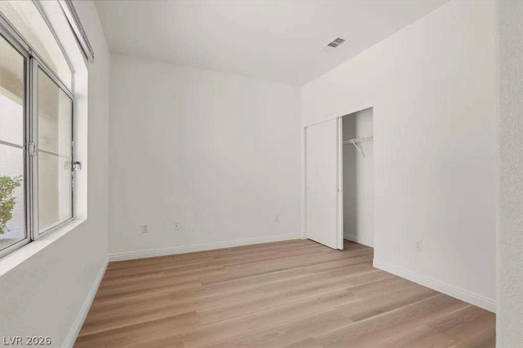 5415 Harmon, Las Vegas, NV 89103