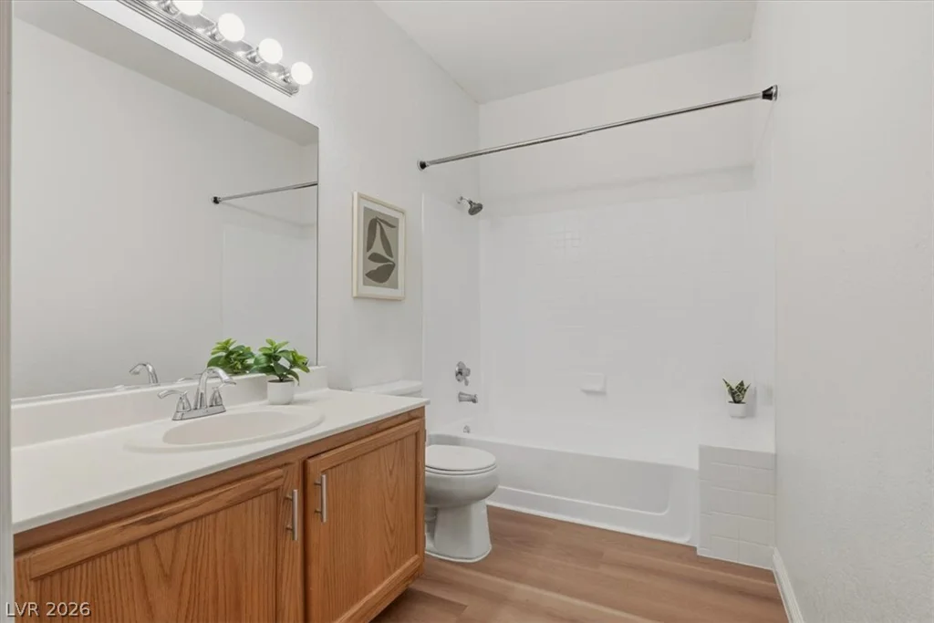 5415 Harmon, Las Vegas, NV 89103