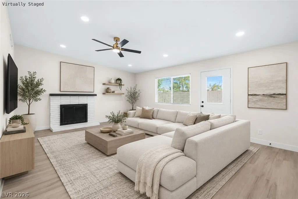624 Donner, Las Vegas, NV 89107