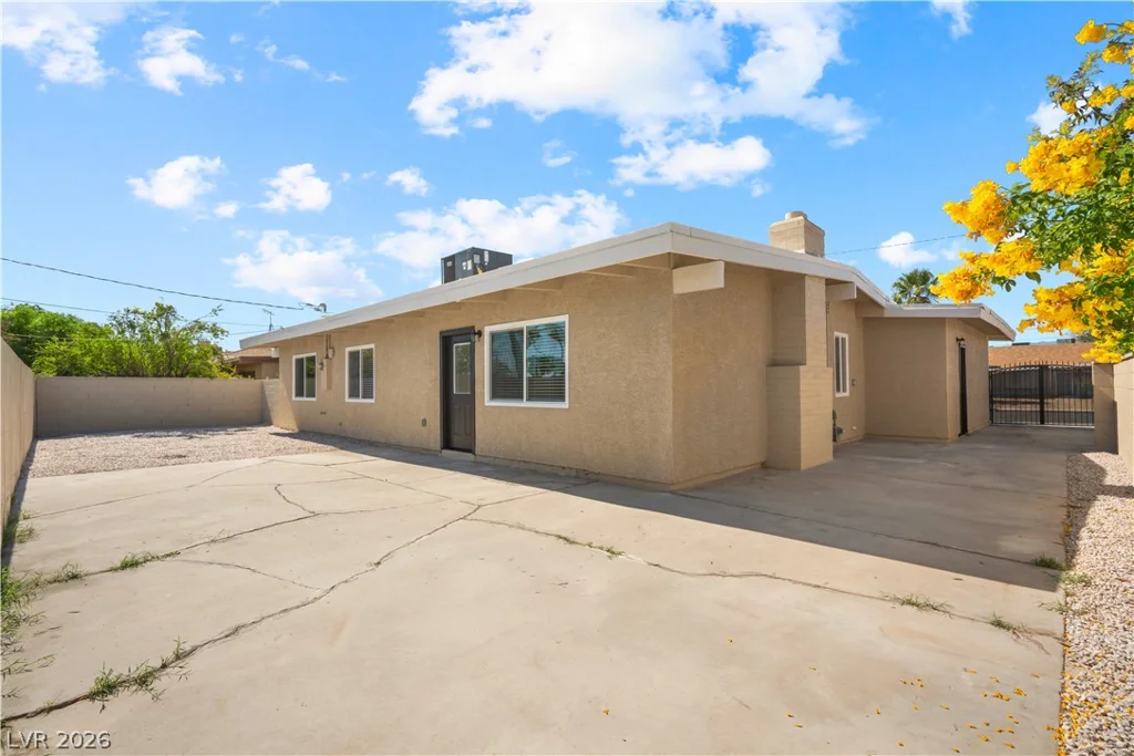 624 Donner, Las Vegas, NV 89107