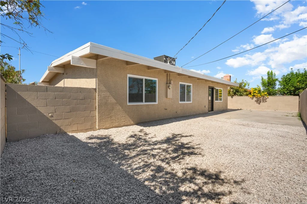 624 Donner, Las Vegas, NV 89107