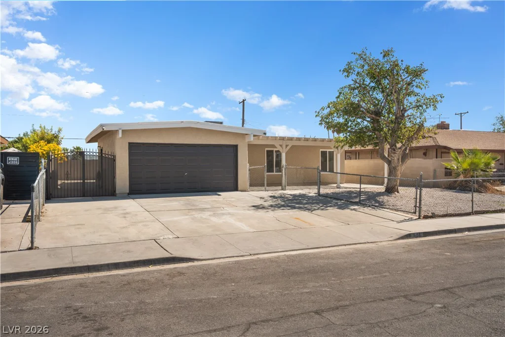 624 Donner, Las Vegas, NV 89107