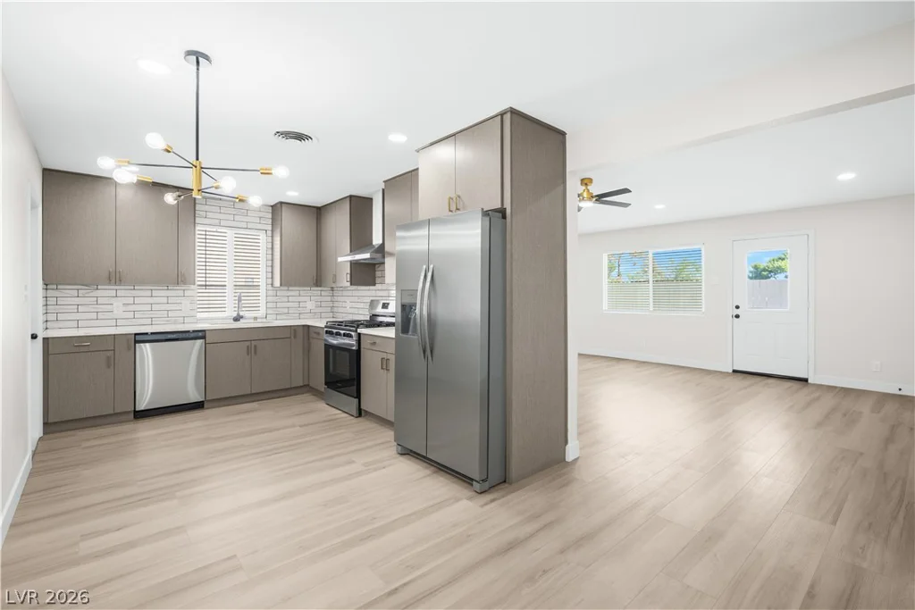 624 Donner, Las Vegas, NV 89107
