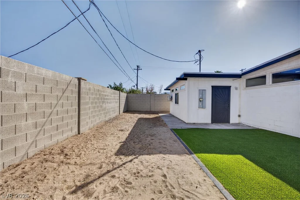 2806 Perliter, North Las Vegas, NV 89030