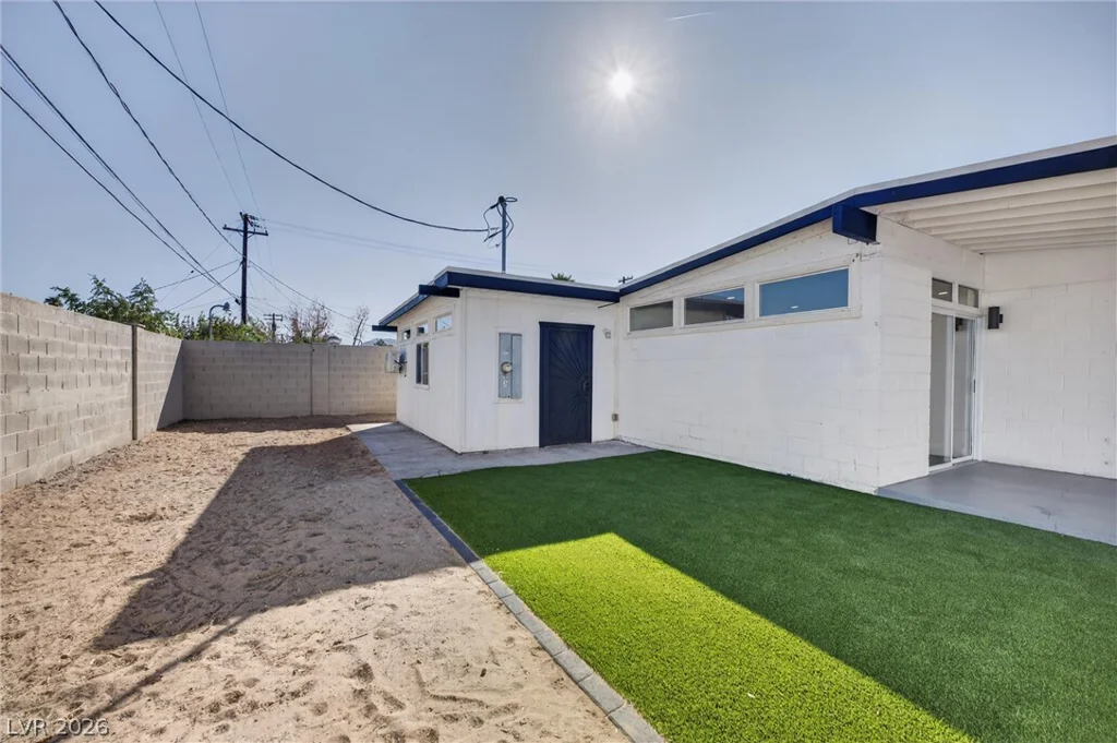 2806 Perliter, North Las Vegas, NV 89030