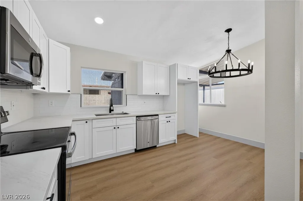 2806 Perliter, North Las Vegas, NV 89030