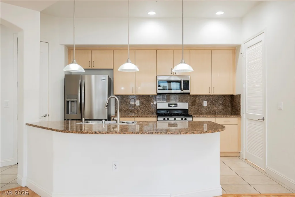 44 Serene, Las Vegas, NV 89123