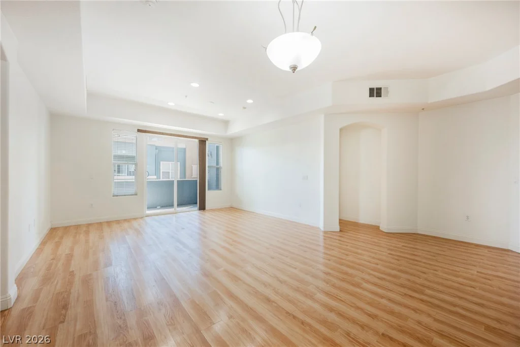44 Serene, Las Vegas, NV 89123
