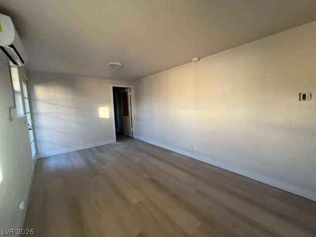 904 Elko, Las Vegas, NV 89108