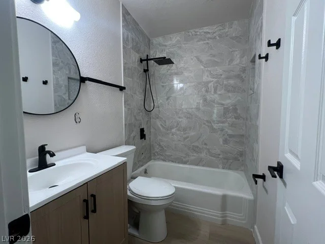 904 Elko, Las Vegas, NV 89108