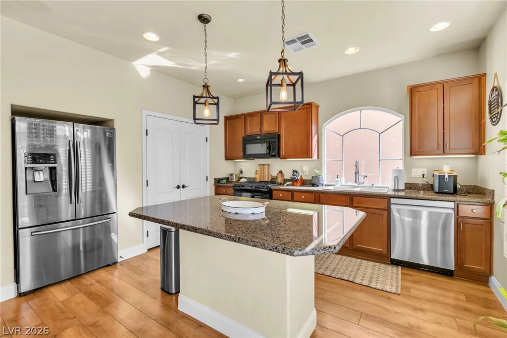 5098 Bonnie Doon, Las Vegas, NV 89141