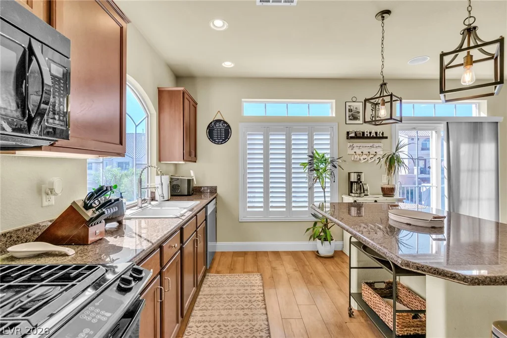 5098 Bonnie Doon, Las Vegas, NV 89141