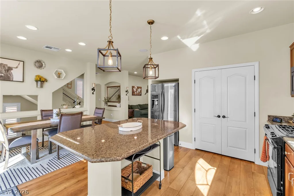 5098 Bonnie Doon, Las Vegas, NV 89141