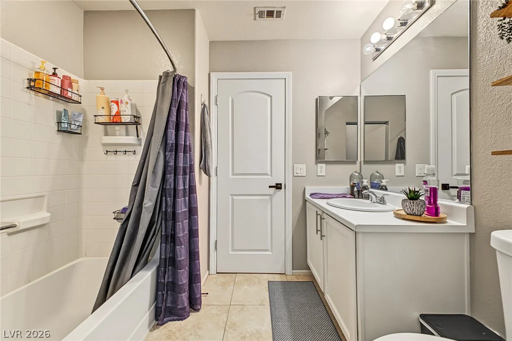 6221 Chert, Las Vegas, NV 89139